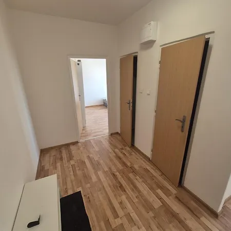 Apartment Pro 4 Osoby, Kadan K2